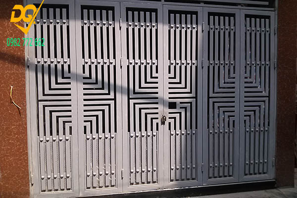 Mẫu cửa sắt hộp 2 cánh và 4 cánh sơn tĩnh điện đẹp giá rẻ tại Hà Nội